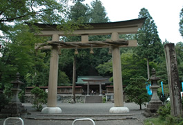 丹生川上神社下社の様子